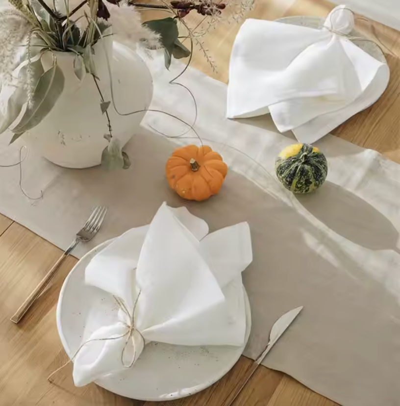 Servilleta de Lino Beige con Dobladillo Enrollado